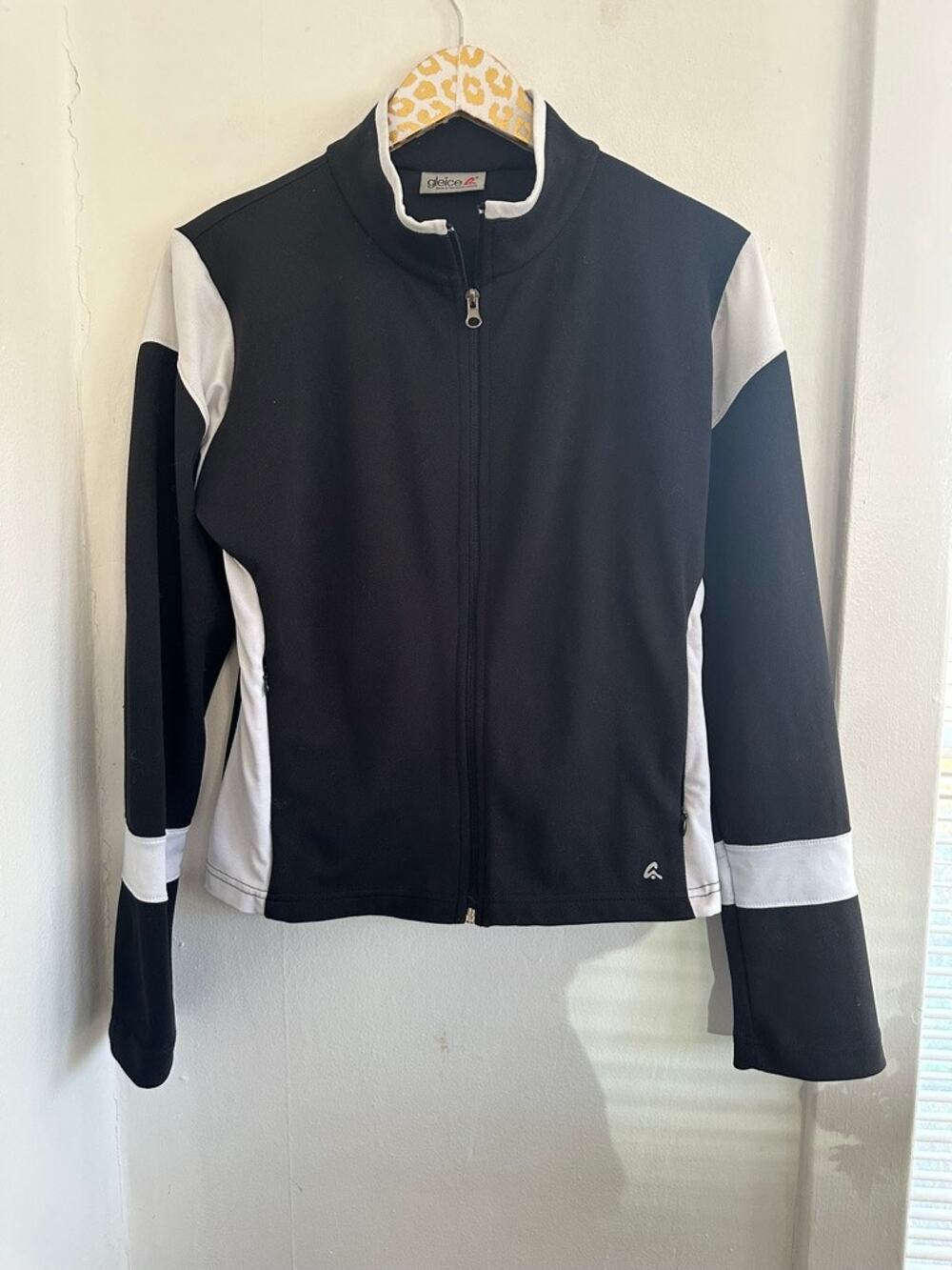 Gleice Made In Canada Full Zip Active Jacket | Size Medium